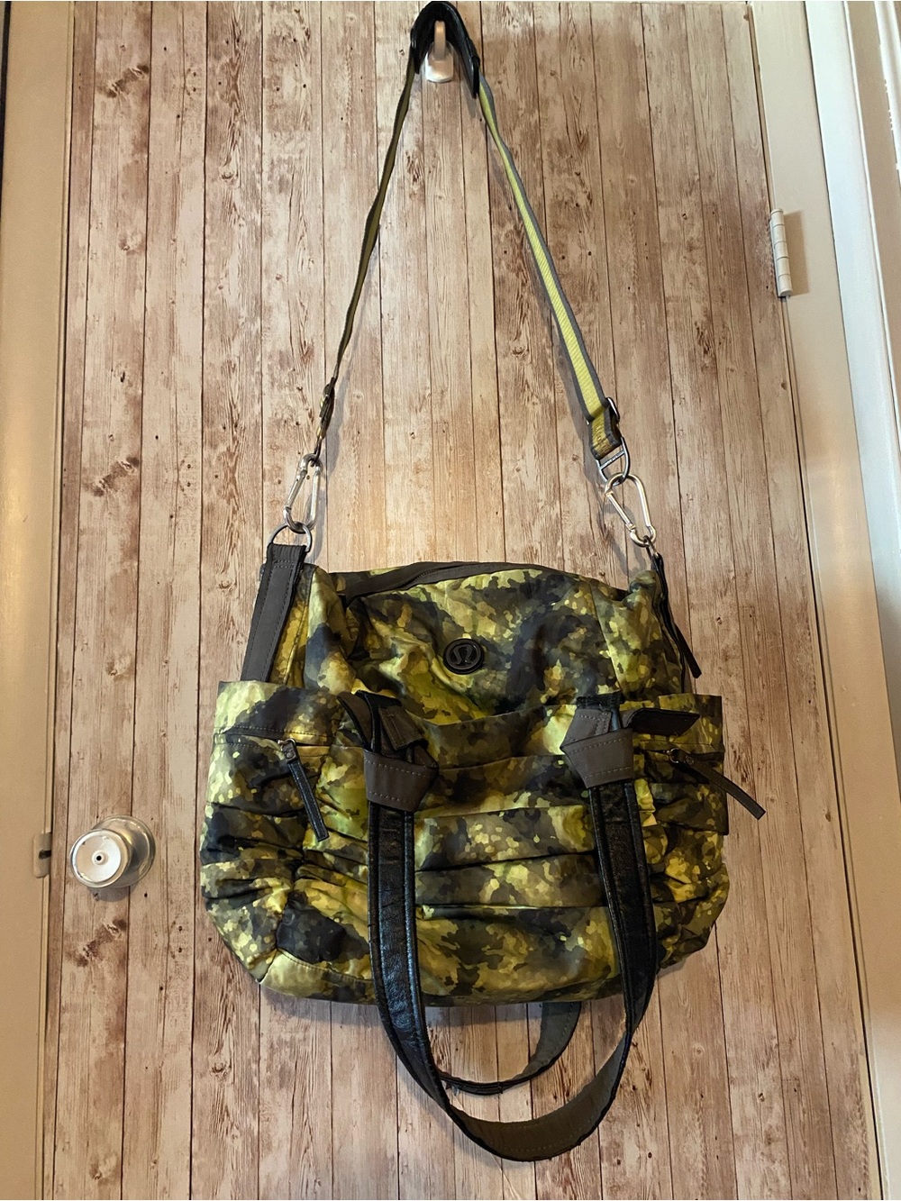 lululemon athletica Olive Green Camo Duffle Travel Bag Gym Crossbody Strap